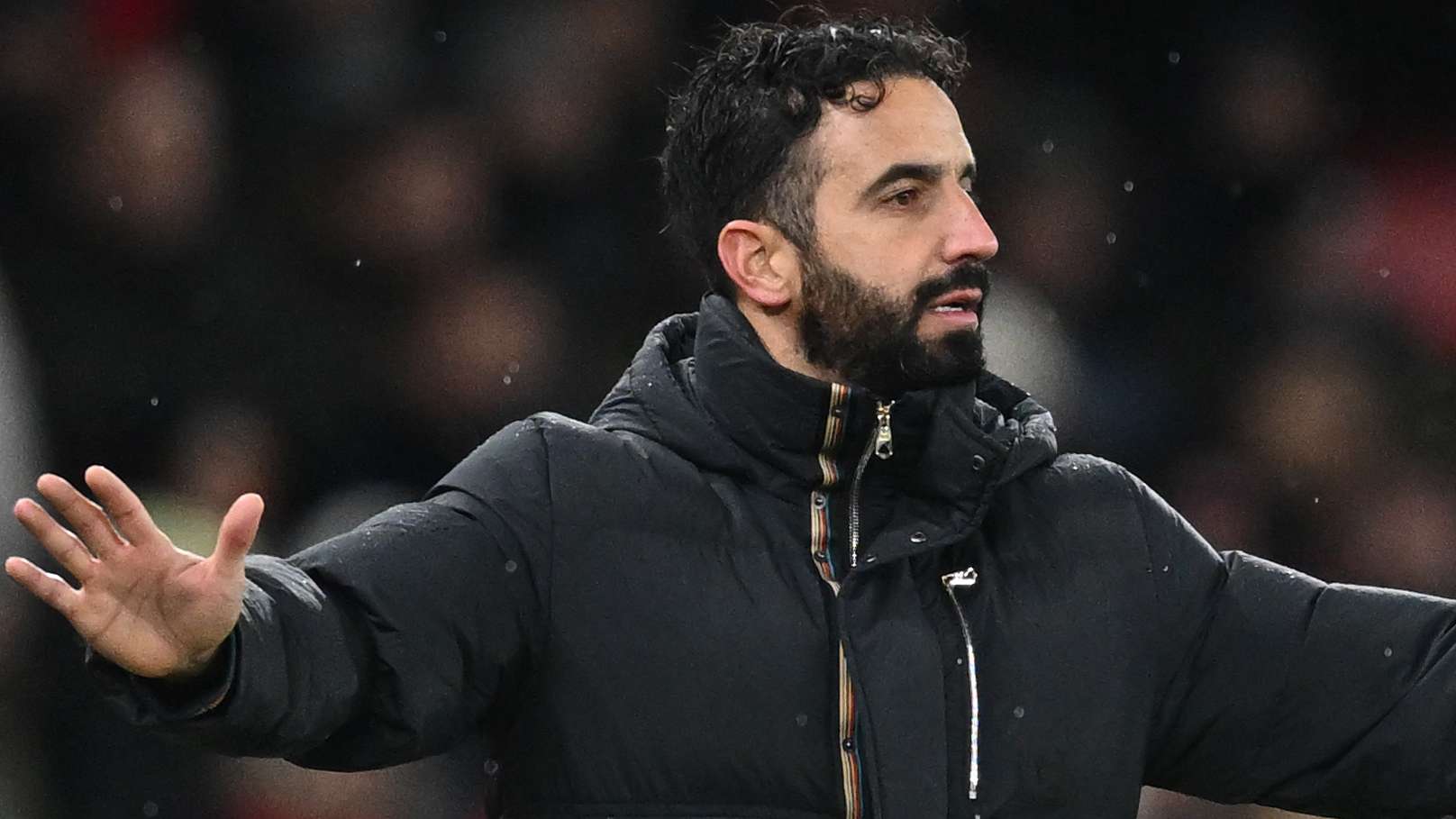 仅给予了球 仅给予了球